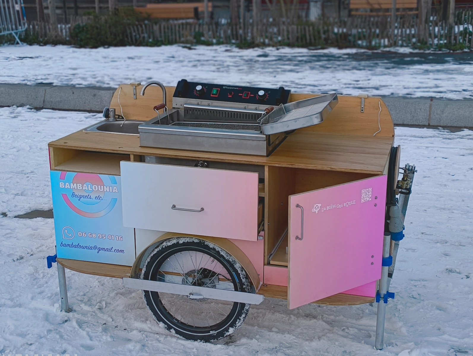 triporteur tout équipé vente beignets friteuse.webp